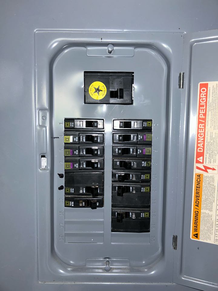 I was called to a customer's home in Four Oks nc to upgrade their outdated outlets and light switches. The customer wanted to add arc fault GFCI protection to their electrical panel. I replaced all the outlets and light switches with new models, and installed arc fault GFCI protection in the panel. The customer was very pleased with the results and appreciated us for coming out!⚡️