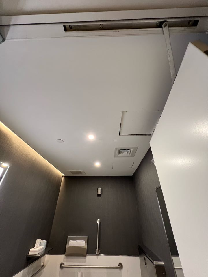 We got called for the United airlines Club in RDU international airport to replace recessed lights in the bathroom and also to add two outlets in their break room. Call Royal Electric for all your commercial & Residential Needs! 🤩