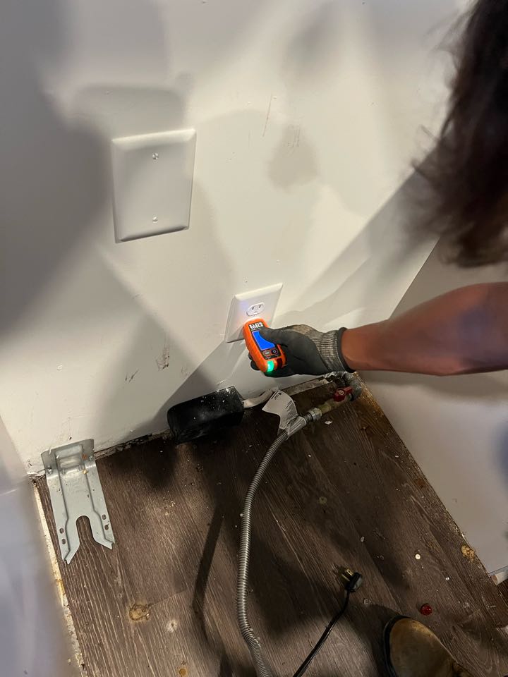 Peter called us for a service call today. His issue for today was that the circuit for his stove & microwave kept tripping the breaker. After a thorough investigation, he had a loose connection at one of the receptacle. After tightening it down, they were good to go & ready to cook dinner! 🍽️  Peter called us for a service call today. His issue for today was that the circuit for his stove & microwave kept tripping the breaker. After a thorough investigation, he had a loose connection at one of the receptacle. After tightening it down, they were good to go & ready to cook dinner! 🍽️