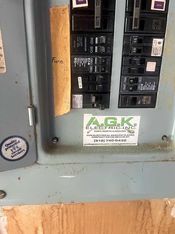 A few days ago we came out to give Mitch an estimate for a new hood vent circuit and also a new stove outlet since he is upgrading his. 🤩 today the job was completed, now they’re ready for their installation!  A few days ago we came out to give Mitch an estimate for a new hood vent circuit and also a new stove outlet since he is upgrading his. 🤩 today the job was completed, now they’re ready for their installation!