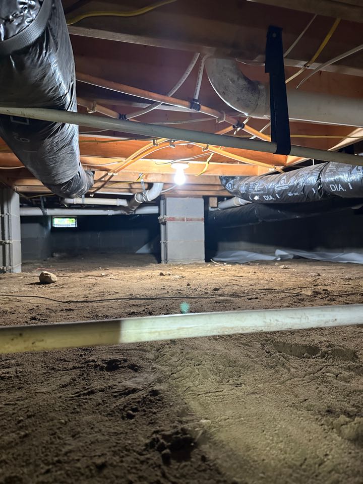 A homeowner out in Dunn, NC had us come out today to install crawl space lighting. A dedicated circuit was also ran for a dehumidifier pump in the crawl space as well. Customer was very satisfied with the professionalism and work. ⚡️