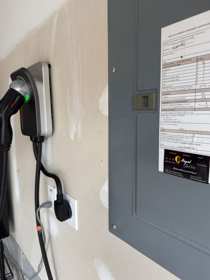 We’re installing a Level 2 EV Charger in Wendell, NC. This customer is in luck because they’ll be able to snag Duke Energy rebates and get their EV charger installed pretty much for free. All while meeting electrical code requirements and submitting the necessary paperwork to get a refund from Duke Energy. Call us today for a free estimate ! 