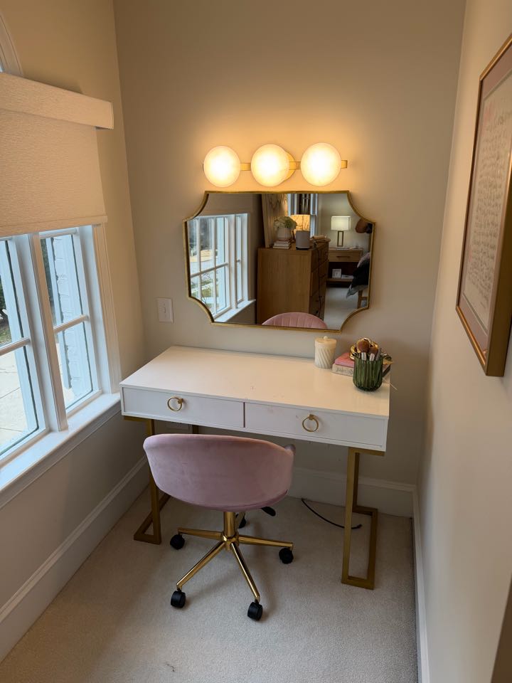 Brooke Called the Royal Electric Crew to come by and do some improvements on their new home in Raleigh! 🤩 