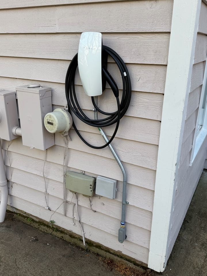 Jennifer called the Royal Electric Crew to install a Tesla EV Charger for her in Cary! 