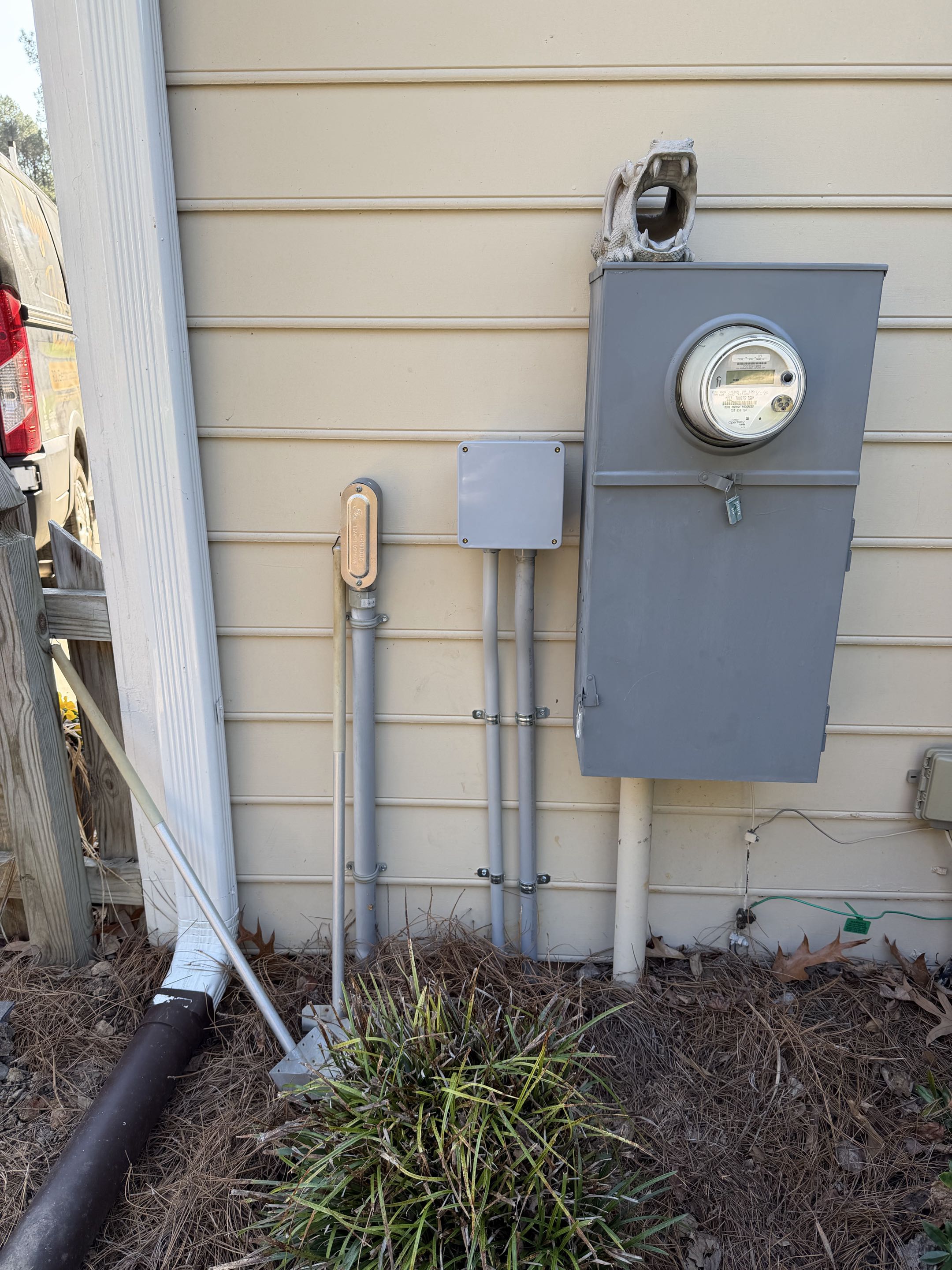 John called The Royal Electric Team over to install 2 circuits, one for his shed and one for RV! 