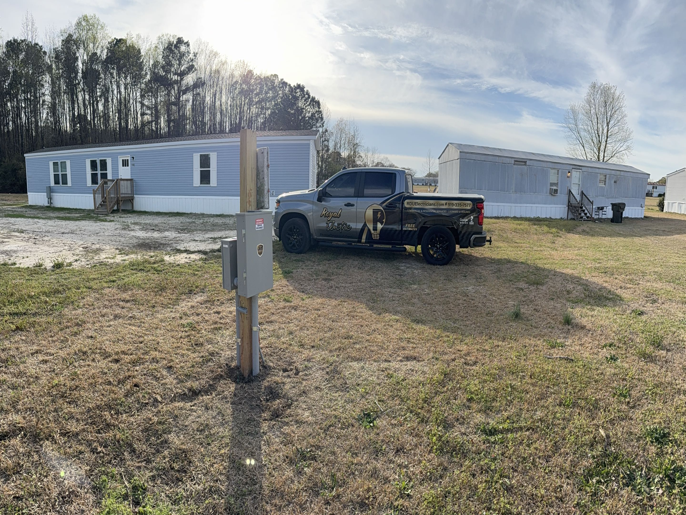 Electrical panel upgrade completed in Greenville, NC. Our licensed electricians replaced a failing fuse box to restore safe, reliable power. Royal Electric Services handled permits, inspections, and full code-compliant installation. If your home has an outdated panel or electrical issues, contact us today for professional service in Greenville, NC.
