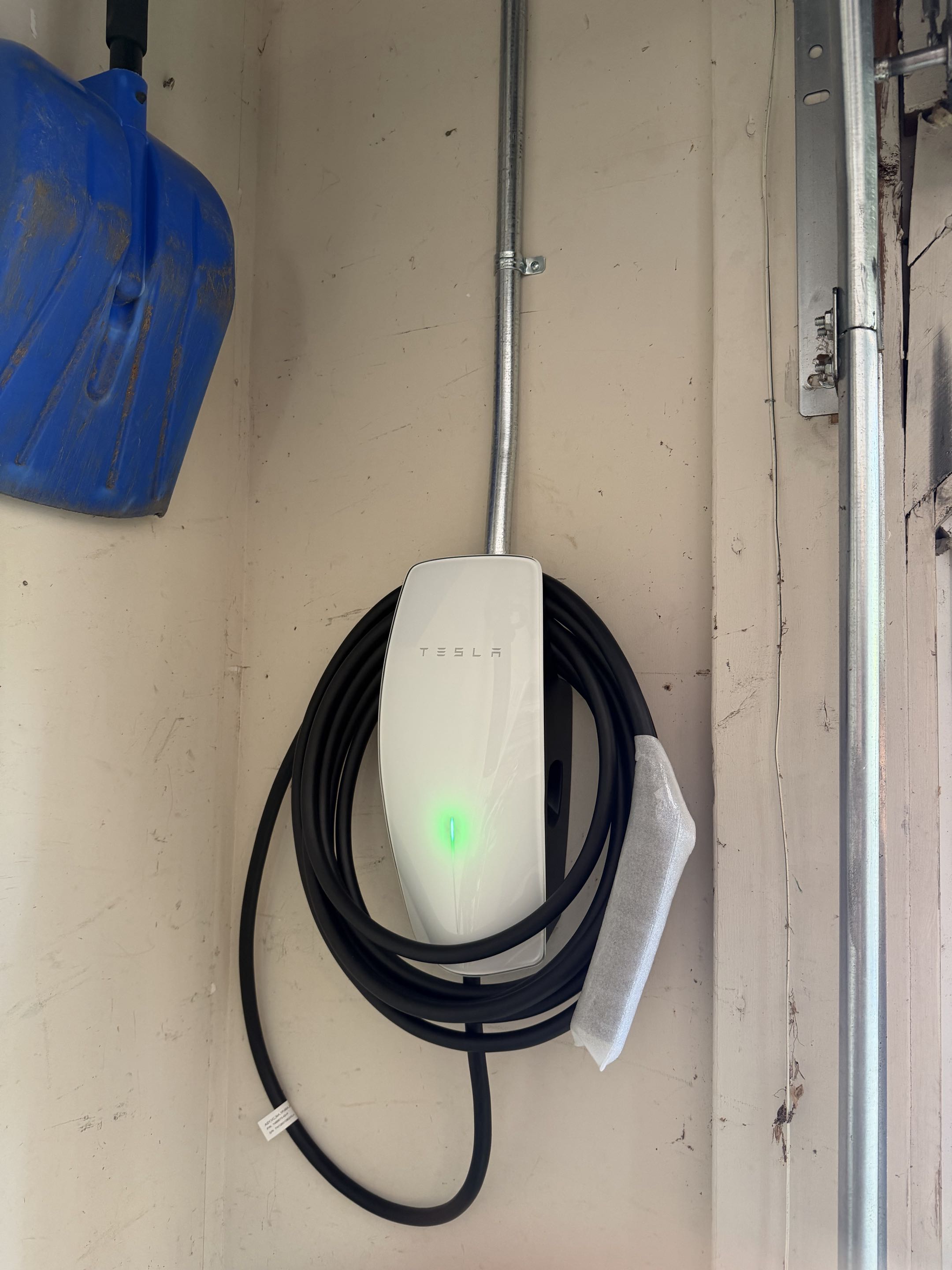 Eric called out the Royal Electric Team to install an EV charging Circuit for his Tesla 🤩 Eric called out the Royal Electric Team to install an EV charging Circuit for his Tesla 🤩