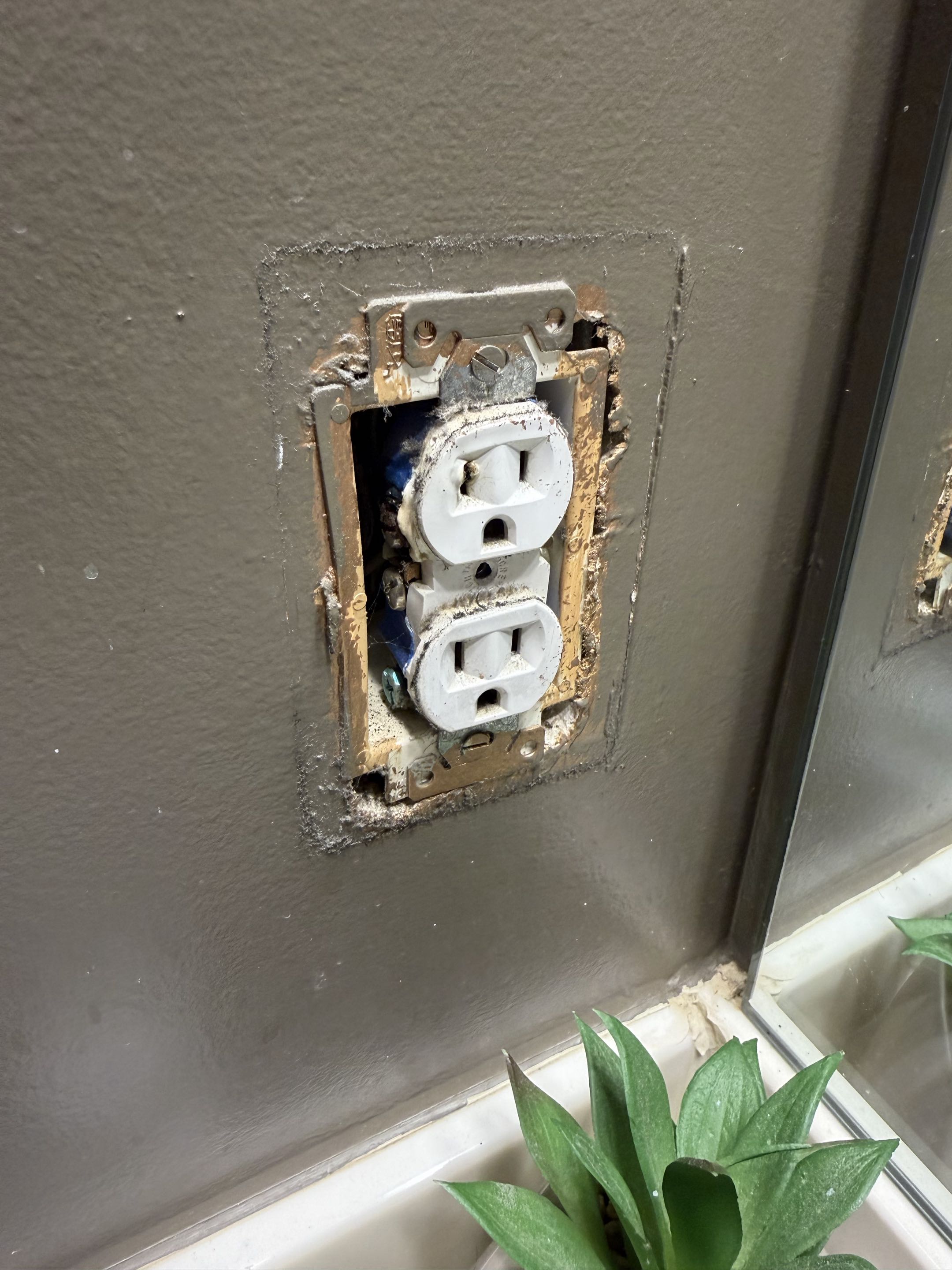 Lisa called the Royal Electric Team out to her home in Cary to do a couple of repairs that their inspector flagged. Lisa called the Royal Electric Team out to her home in Cary to do a couple of repairs that their inspector flagged.