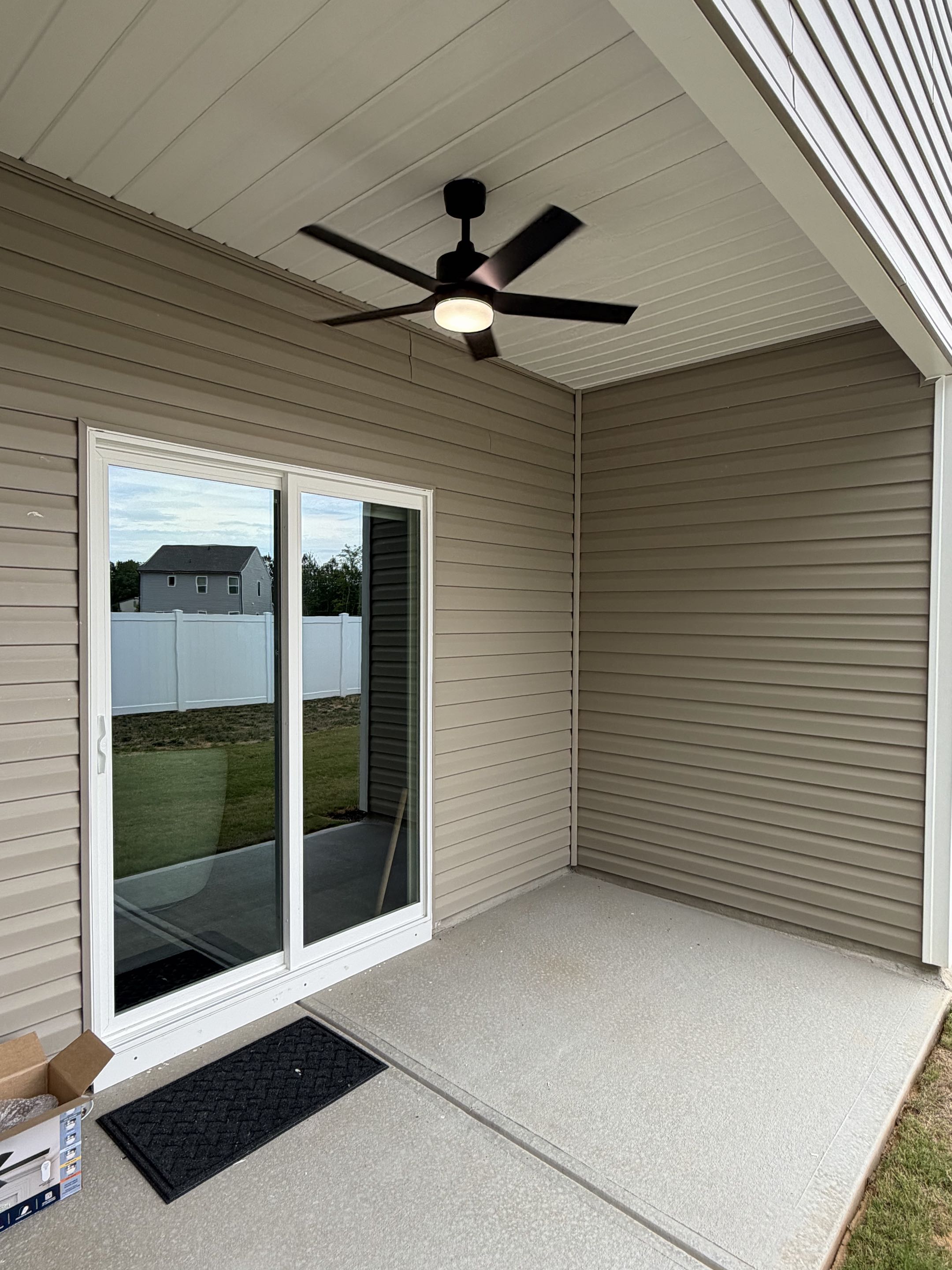 Javier Called the Royal Electric Team out to his home in Oxford to replace 3 light fixtures to ceiling fans! Javier Called the Royal Electric Team out to his home in Oxford to replace 3 light fixtures to ceiling fans!