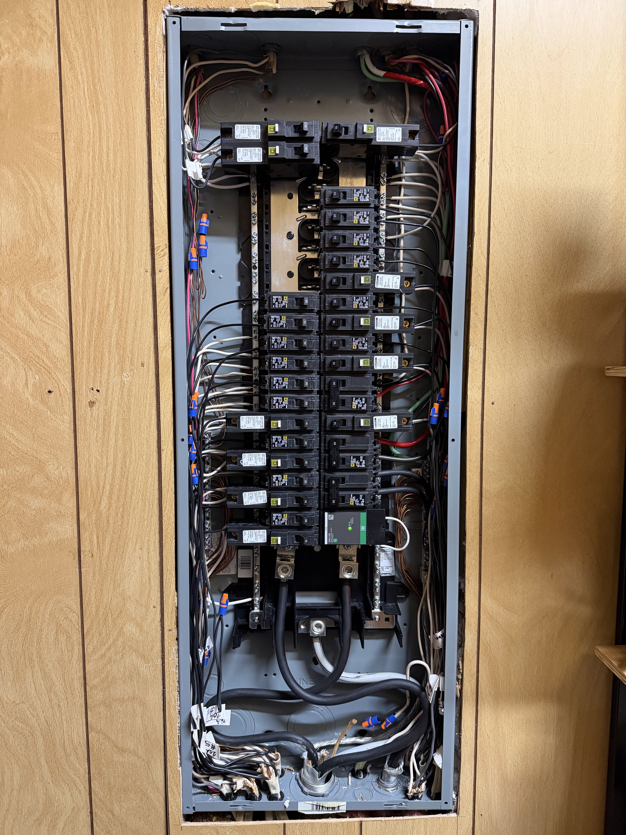 Kevin Called the Royal Electric Team over to his home in Raleigh to do a panel upgrade and also install an EV charger! Kevin Called the Royal Electric Team over to his home in Raleigh to do a panel upgrade and also install an EV charger!
