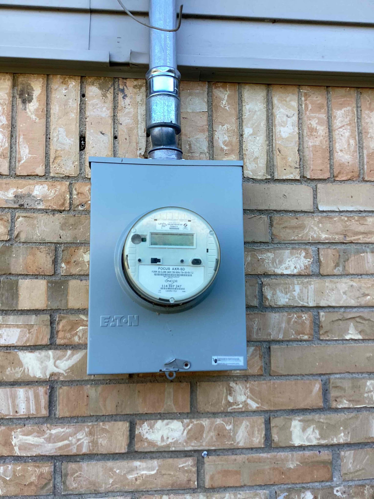 Arrived to power outage throughout home and homeowner has said oncor has been working on the lines. Went to meter and it was not lit up so called oncor to get a technician out to get the power back on. Advised customer to schedule again if something remains inoperable after power has been restored.