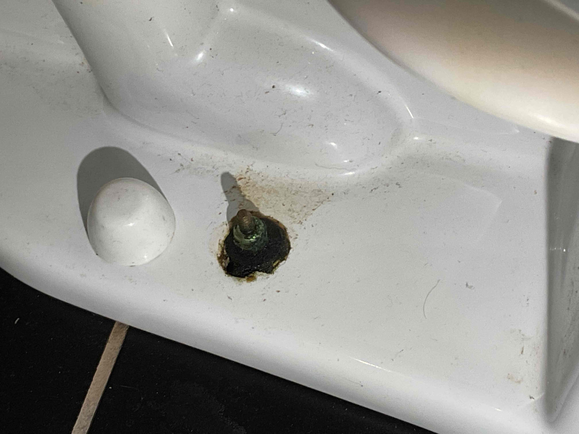 Replaced faucet in backyard. Added insulation and vacuum breaker. 5 year warranty on parts and labor 