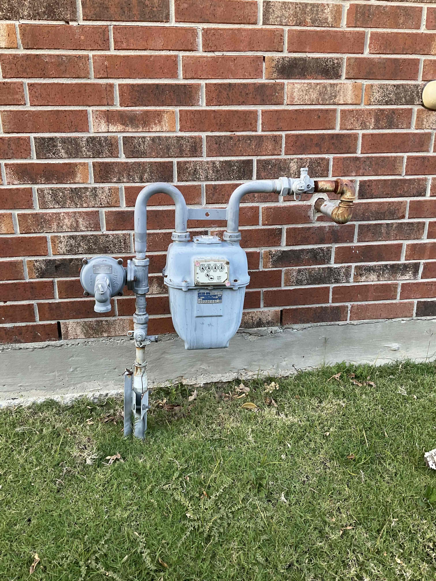 Customer called us out for a leaking gas shutoff in kitchen ( gave estimate for shutoff only or shutoff and flex )
 Customer is getting multiple estimates 

Quotes are good for 30 days