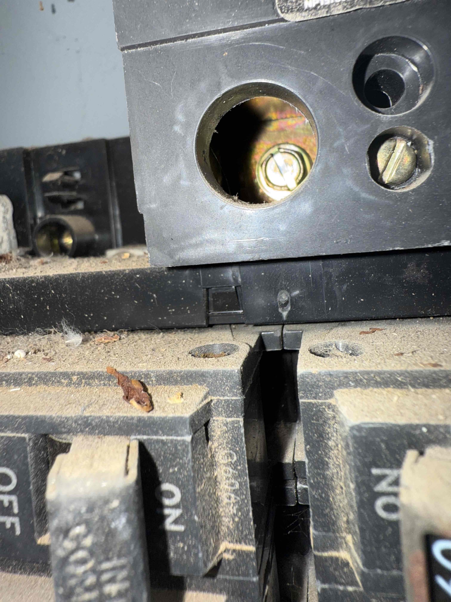 Blake@calltoptech.com

Thursday, 13th November around 12
Installing a electric car charger and possibly whole home search protection

Call back to see if customer is ready to move forward with work. 12 