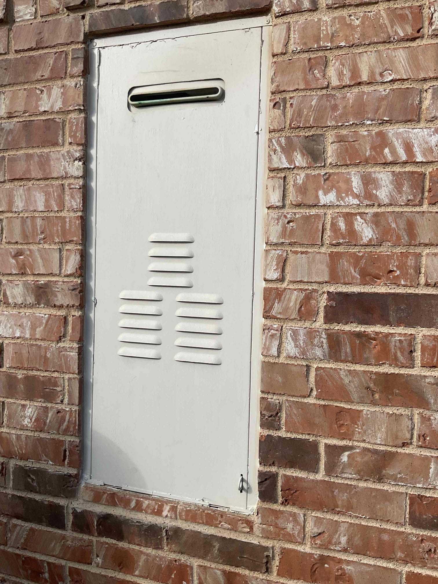 Gave customer estimates to descale tankless water heaters and also gave estimate to replace isolation kit on one tankless water heater. No work authorized at this time. 