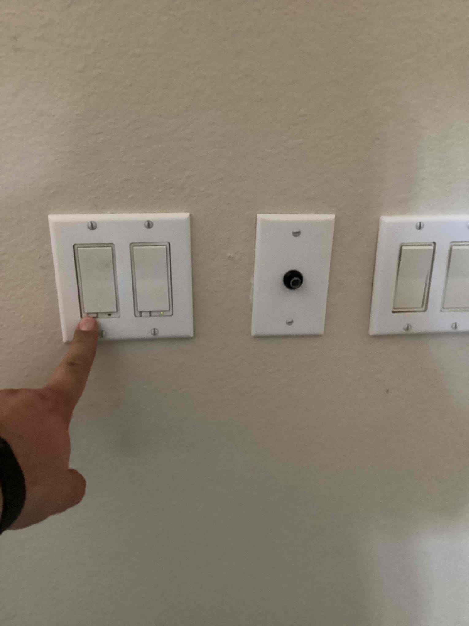 Arrived to look at issue with two switches that are not operational and confirmed they are not under warranty. Customer is going to get replacements and will have use back out to install when the new ones are available.