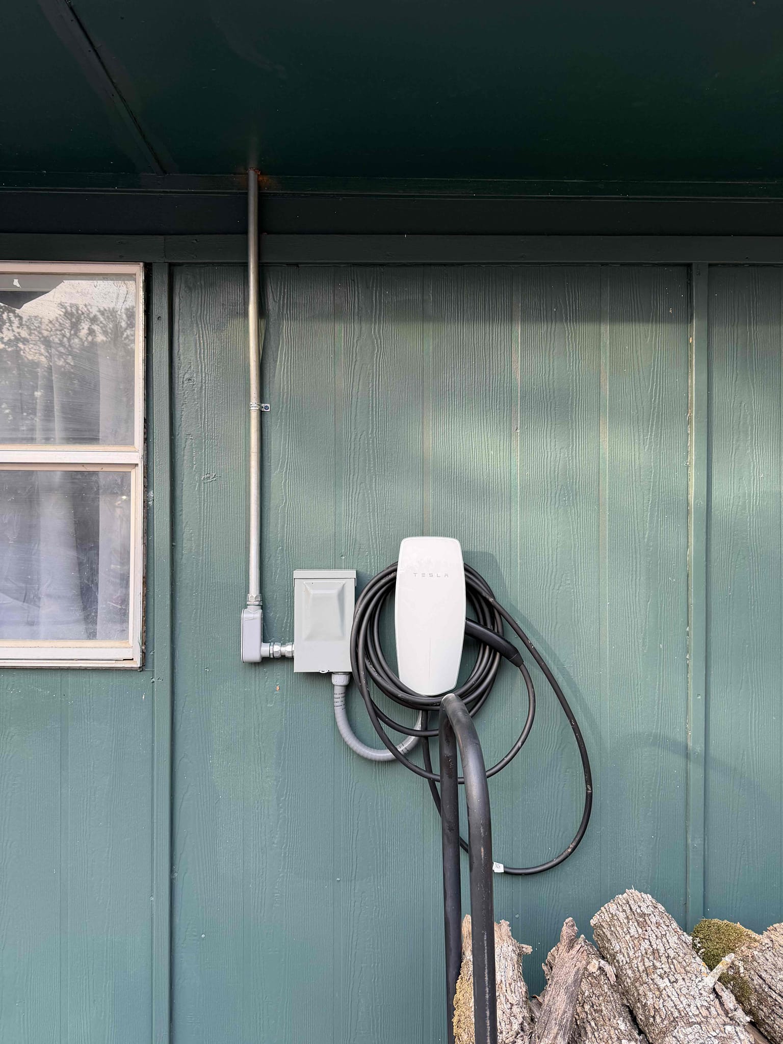 1. Replace 200 amp electrical panel (lifetime warranty) 
2. Replace 200 amp meter base (lifetime warranty) 
3. Install 200 disconnect outside (lifetime warranty) 
4. Install whole home surge protection (lifetime warranty) 
5. Install 2 ground rods copper 
6. Install cold water bond 
7. Install plug in car charger 
8. City permit and inspection 
9. Install hardwired smoke detectors 
10. Run wire for 60 amp sub panel across attic 
11. Run conduit underground 55 ft 
12. Install 60 amp sub panel across
13. Install ground rod copper for sub panel 
14. Install 30 amp outlet for RV 
15. Troubleshooting on repairing exposed wires 
16. Run new oven circuit 

*minimum 5 year warranty on everything* 
*$220 charge from oncore* 

11-19-25
9:00 disconnect 
3:00 reconnect 
Tux power company 
Financed through GoodLeap 

Replaced and relocated 200 amp panel from bathroom up into junction box and down into master bedroom.  Properly grounded home with ground rod and cold water bond.  Replaced underground