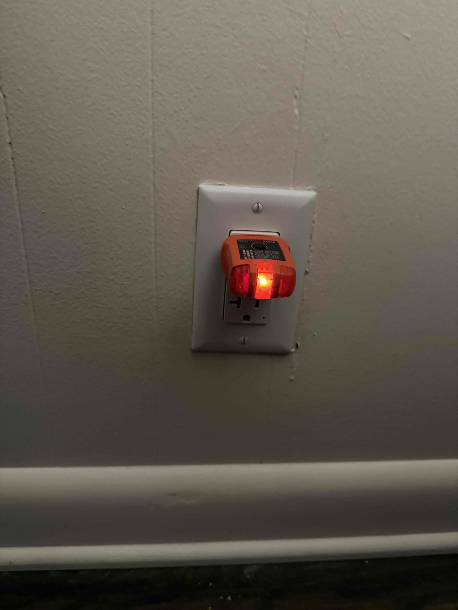 Returned to find outlets not working do to GFCI in front bedroom behind bed had gone out replaced gfci and everything working properly 