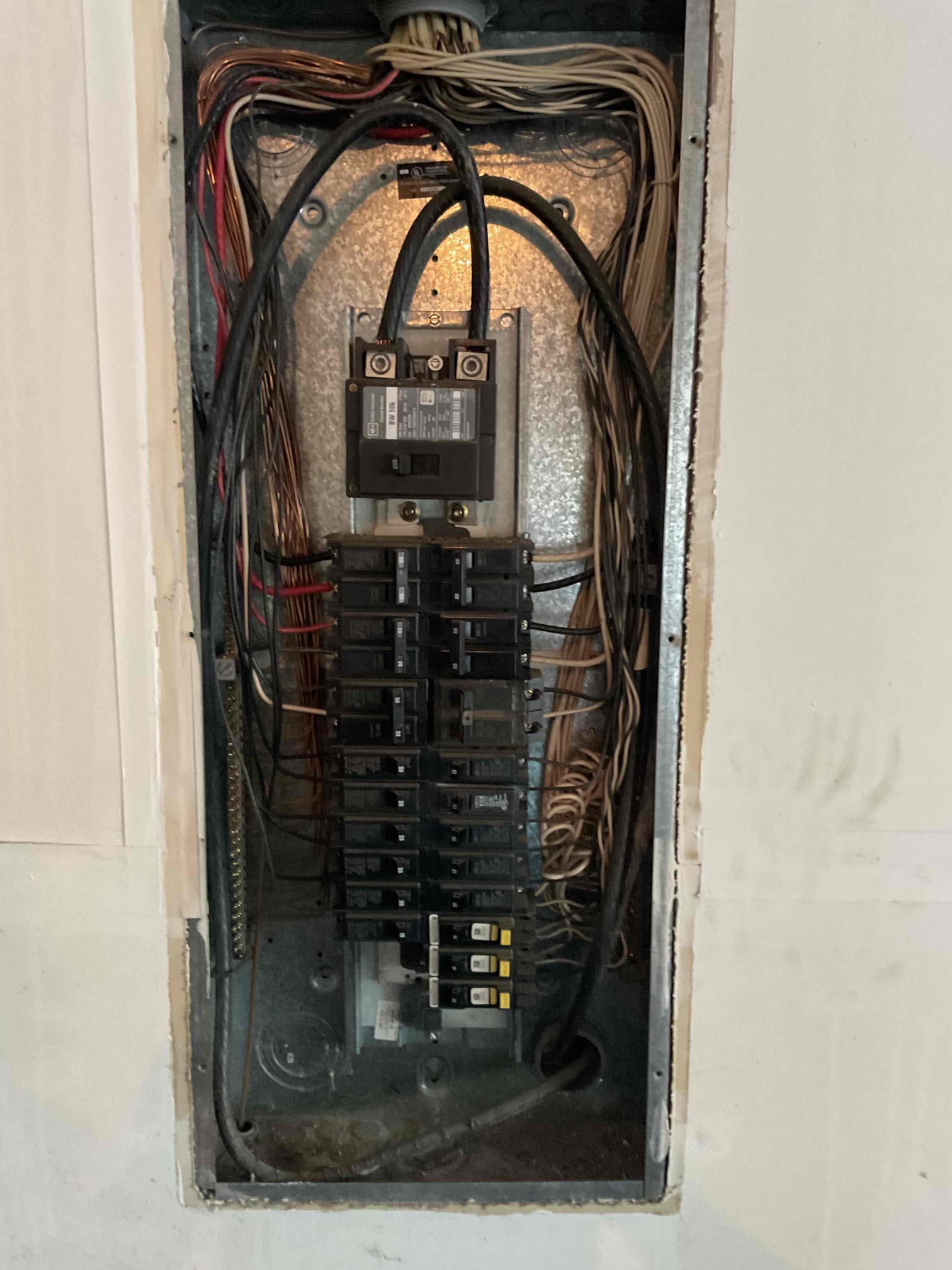 Arrived on the job site. The customer stated that the breaker controlling the living room was no longer working and had been feeling stiff and loose at times without tripping properly. After diagnosing the issue, I confirmed that the breaker was faulty and replaced the 15-amp BR breaker. Everything powered back on and is now working correctly.

I also provided the customer with several recommended solutions to bring certain areas up to current code standards and address a few additional concerns. I advised the customer that I would like to speak with both her and her husband together to go over these solutions and determine how they would like to proceed.

The customer is 100% happy with today’s visit and understands that the new breaker carries a 5-year warranty.