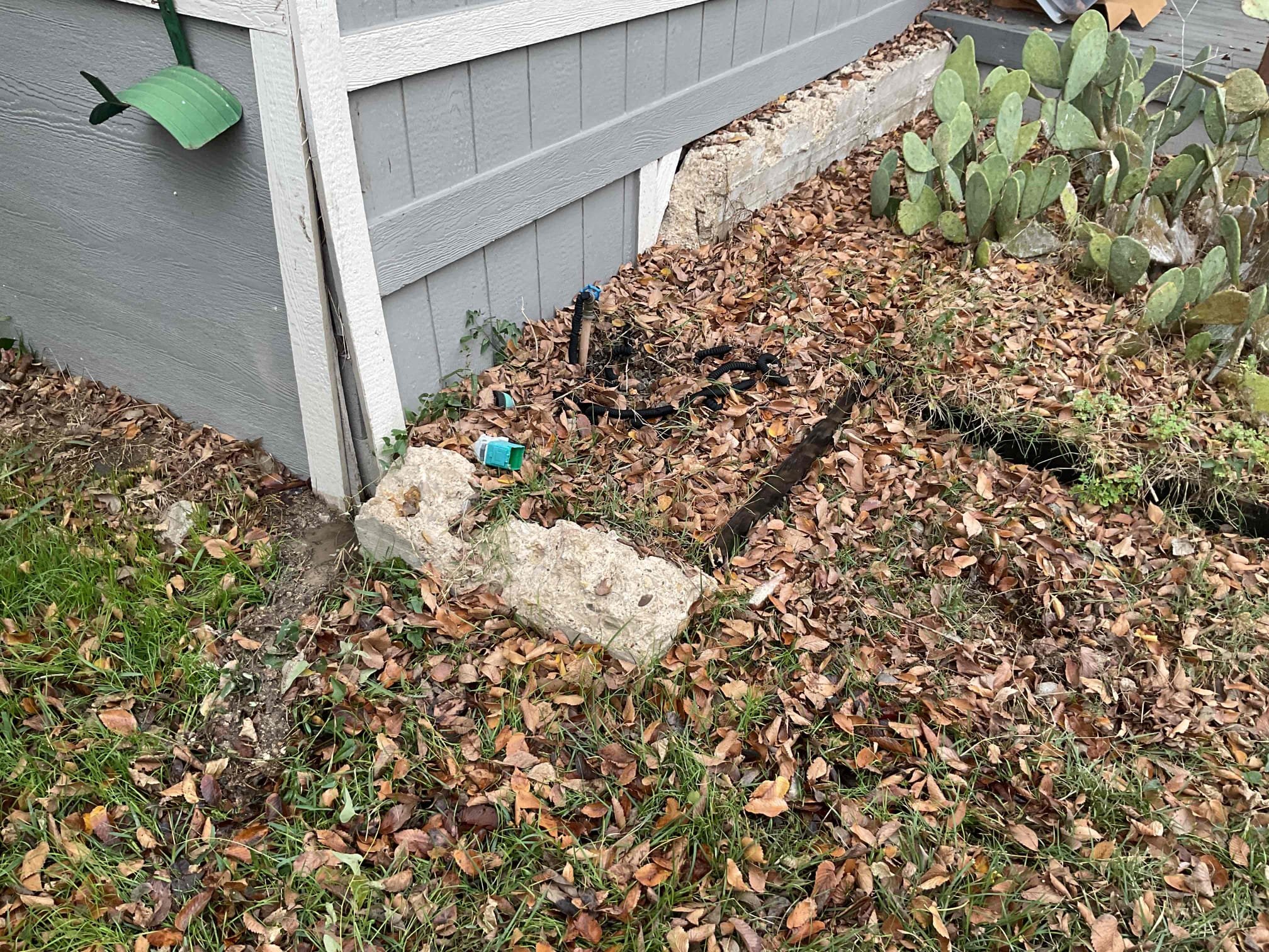 Gave customer estimate to install shutoff valve and isolate water leak. 