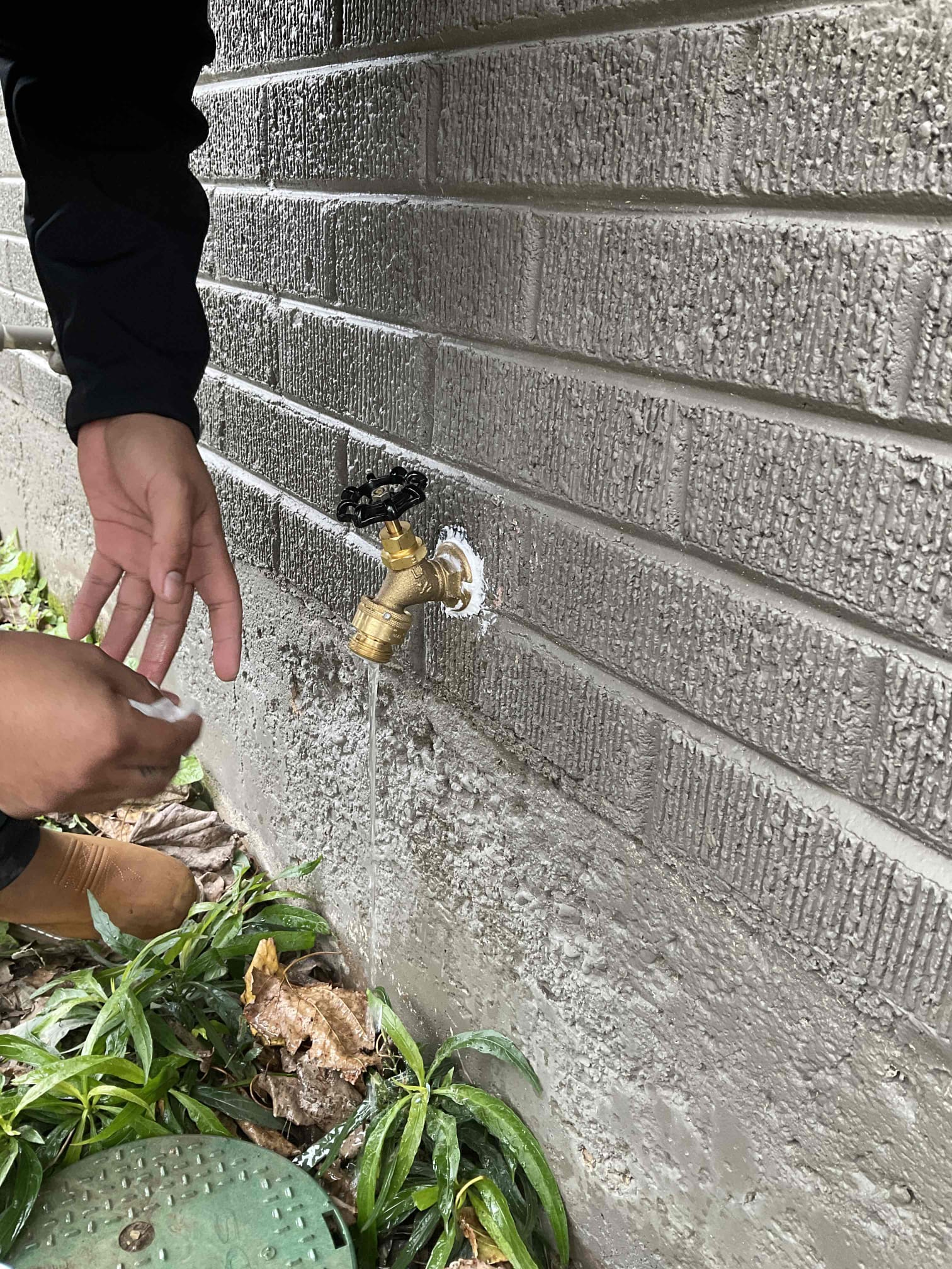 - Replace front hose bib on home due to age and condition w new premium sillcock. Includes vacuum breaker per code.

** 5yr warranty on work **

** if under home access needed for front hose bib pricing will increase **

Was able to successfully replace old hose bib from the front without going under the home tested work. No leaks showed homeowner the finish product. He is satisfied did put some caulk around the sillcock to seal it from bugs