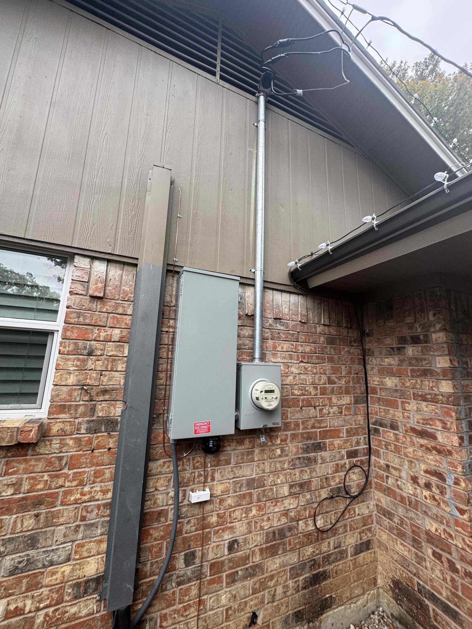 Arrived on site. Customer called back and confirmed that he wants to move forward with the proposed solution. We will be returning to replace the outdoor FPE panel with a new 200-amp main breaker panel that includes a lifetime warranty. We will also replace the overhead meter base, which also carries a lifetime warranty.

In addition, we will install an ultra surge protector rated for up to 108,000 amps with a lifetime warranty, install a ground rod, and extend the cold-water bond. We will also install GFCI outlets throughout the home and pull the necessary permit to pass city inspection.

Customer stated that he already has smoke detectors throughout the home. We are scheduled to return on Thursday, December 4th, to complete the work. Customer is 100% happy and satisfied with today’s visit.