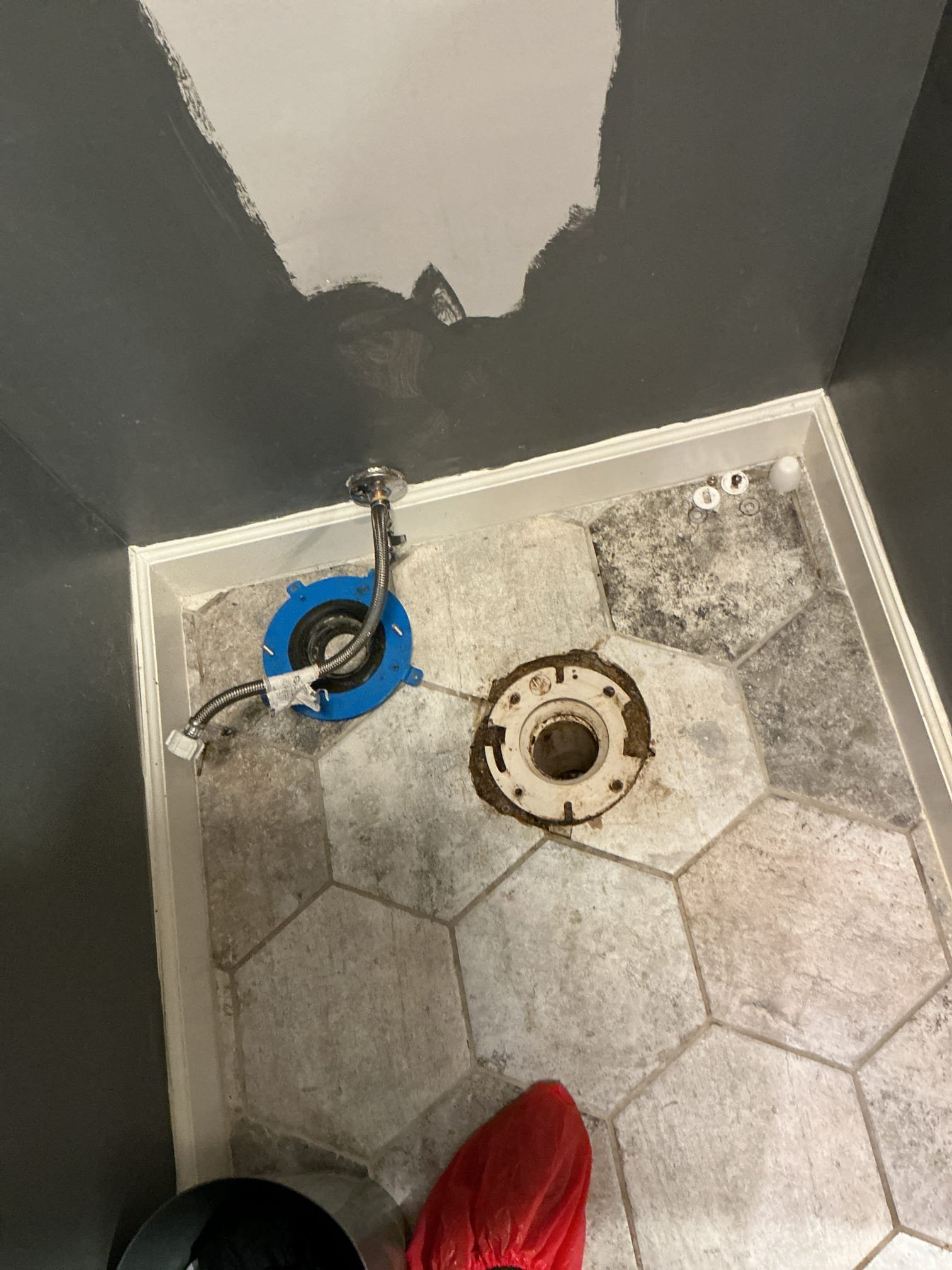 
Client reported persistent backups in one of the bathrooms. Over the past few days, the toilet and shower have been backing up into each other, and water has begun seeping from the base of the toilet. The client attempted to cable the shower drain but was unsuccessful. After removing the toilet, he discovered that a previous flange repair had been performed before he purchased the home and that the wax seal had not been installed. He then attempted to clear the blockage by cabling through the flange with a hand snake but was unable to get past the obstruction. No other fixtures in the home are affected.
I will begin by setting up my drain machine at the flange and cabling downstream to attempt to clear the blockage and restore proper drainage. After cabling, we will run water through both the shower and the flange to verify proper flow and function.
No warranties are provided on any drain cabling services.
