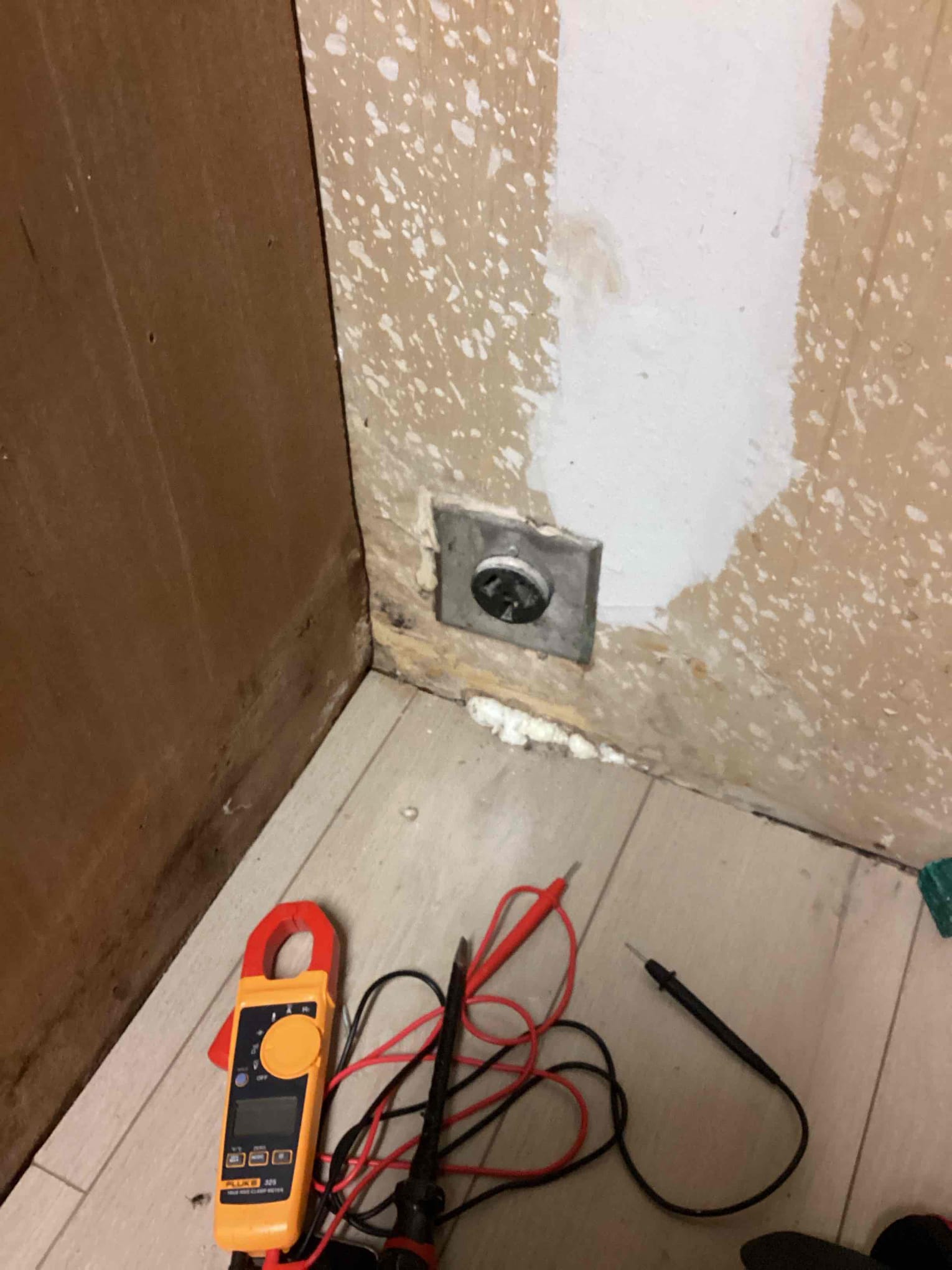 Today we came out to Latonya Holland‘s residence to address no power to her oven.
Upon further inspection after conducting a minor troubleshoot findings was severe damage to the bus bar more precisely where 2pole breakers connect. 
Overheating, surge damage, age as well as corrosion are highly likely subjects.
Highly recommend electrical system upgrade and panel replacement to make home electrical system safe. 

Will follow up to help as much as possible!

Technicians: Kevin and Marco (supervisor)