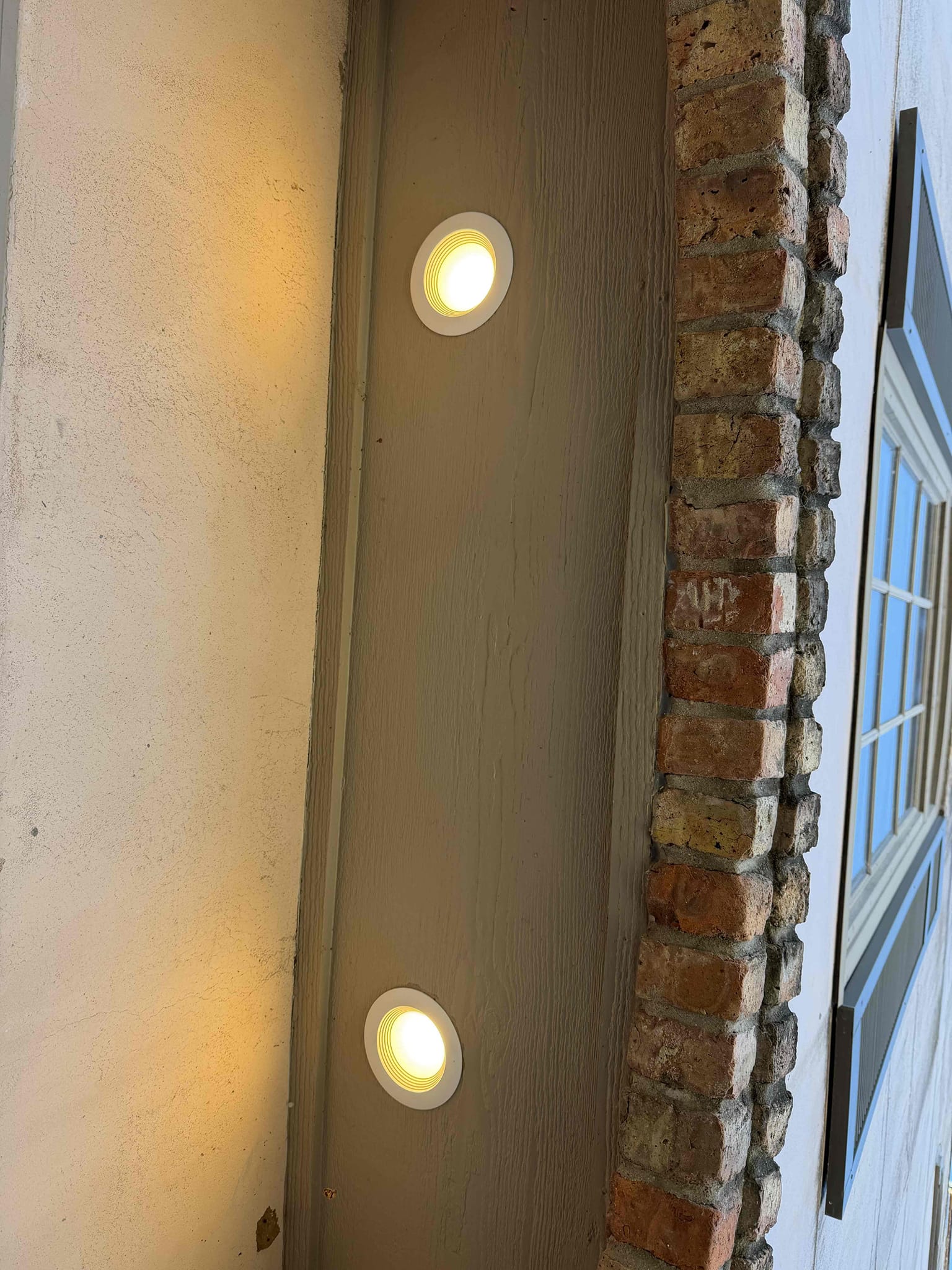 Replaced five six inch LED trims on front porch and two on side door four inch LED trims.  Removed phone jack and wire in master bathroom for plumbing 