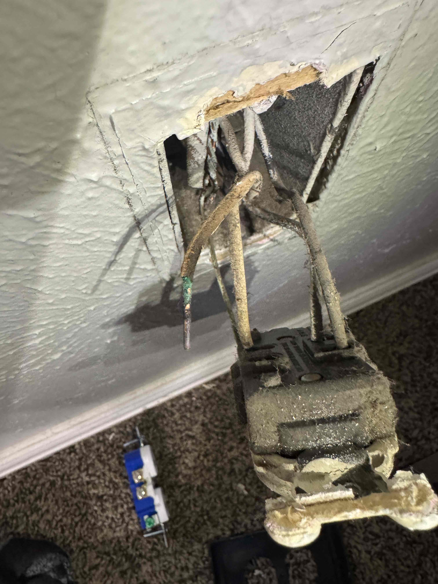 Troubleshoot and repair power loss to lights and outlets in front left bedroom and master bedroom outlets 