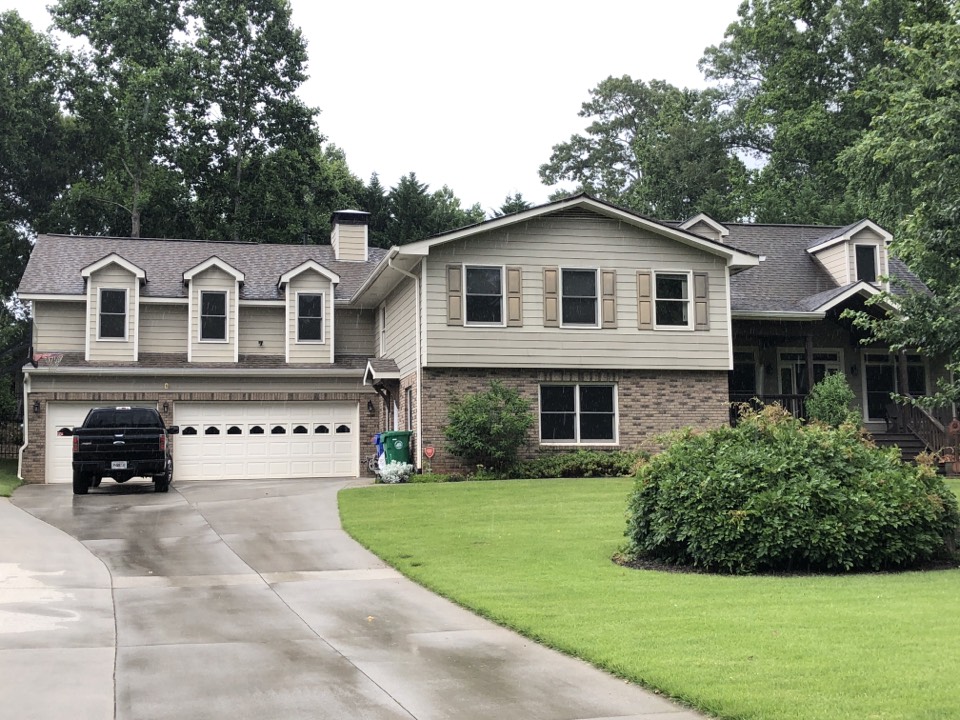 Quoting siding, painting, gutter work, and a new roof Quoting siding, painting, gutter work, and a new roof