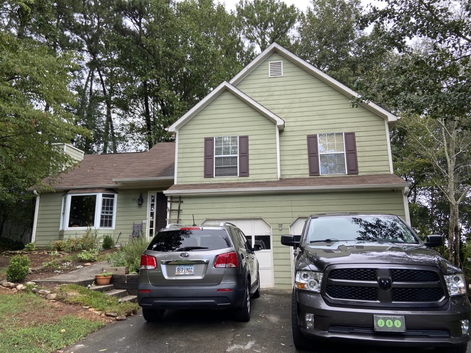 Estimating James Hardie siding replacement, gutter replacement, garage door replacement, exterior painting using Sherwin-Williams resilience, in Kennesaw Estimating James Hardie siding replacement, gutter replacement, garage door replacement, exterior painting using Sherwin-Williams resilience, in Kennesaw