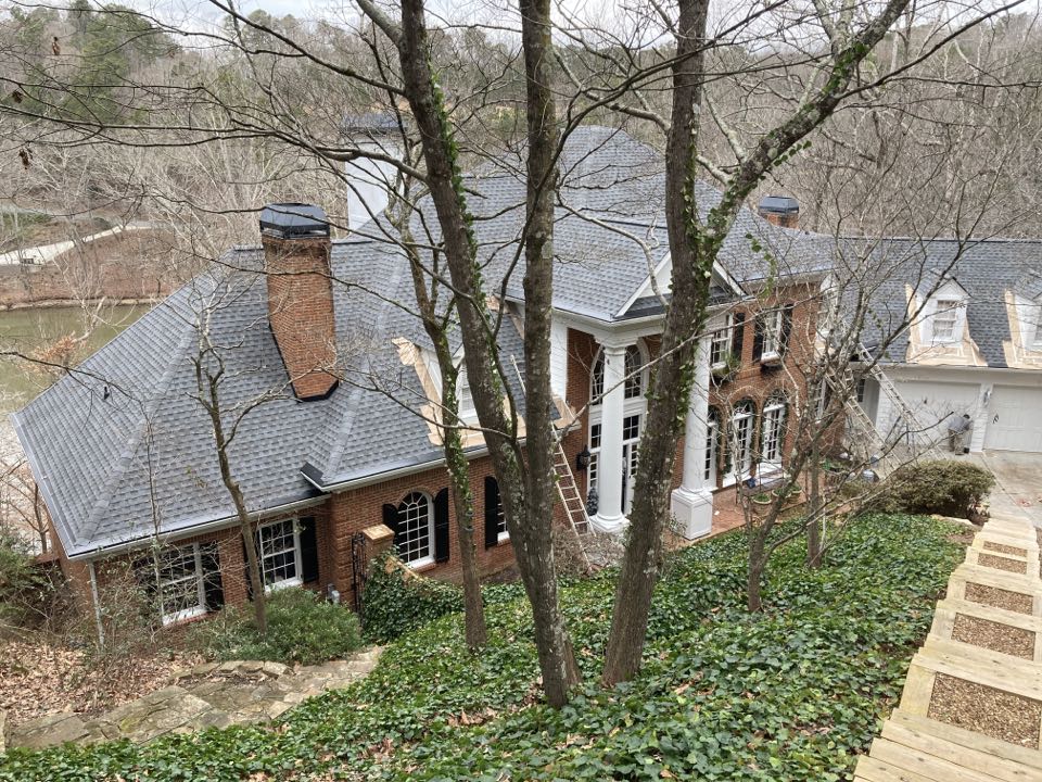 Painting the exterior of the house with Sherwin Williams Resilience Painting the exterior of the house with Sherwin Williams Resilience