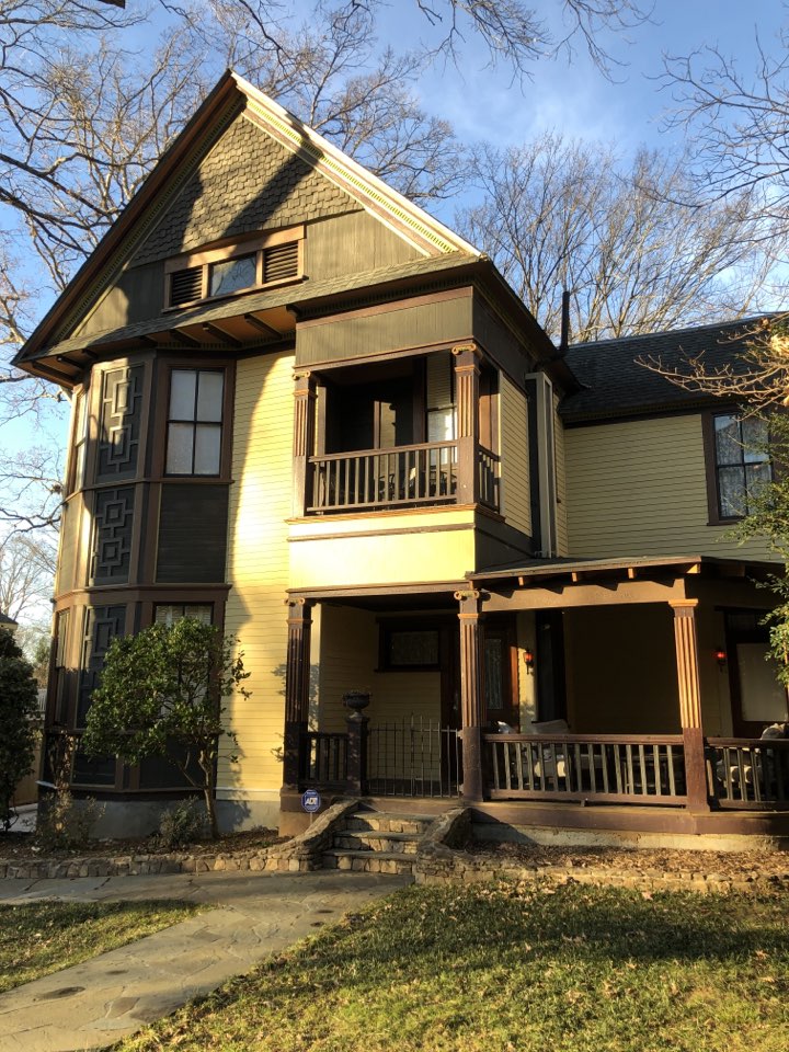 Wrapping up the HardiePlank 5 1/4 smooth siding job, getting ready for paint. 6 colors!!! Using Sherwin Williams’ Resilience. Wrapping up the HardiePlank 5 1/4 smooth siding job, getting ready for paint. 6 colors!!! Using Sherwin Williams’ Resilience.