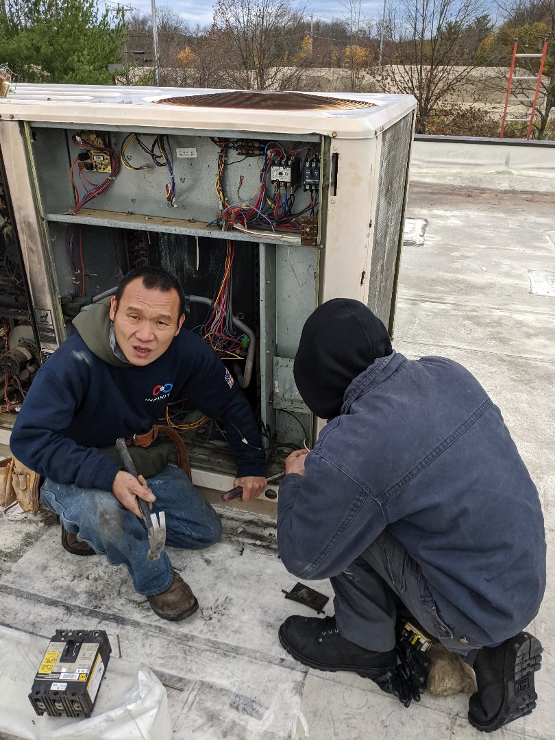 Disconnect rooftop unit in Devon Pa.