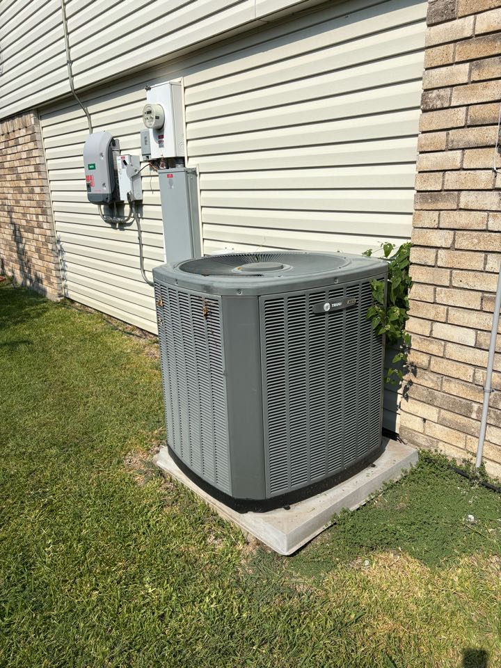 Performed a cooling tune up on a trane heat pump in the colony 