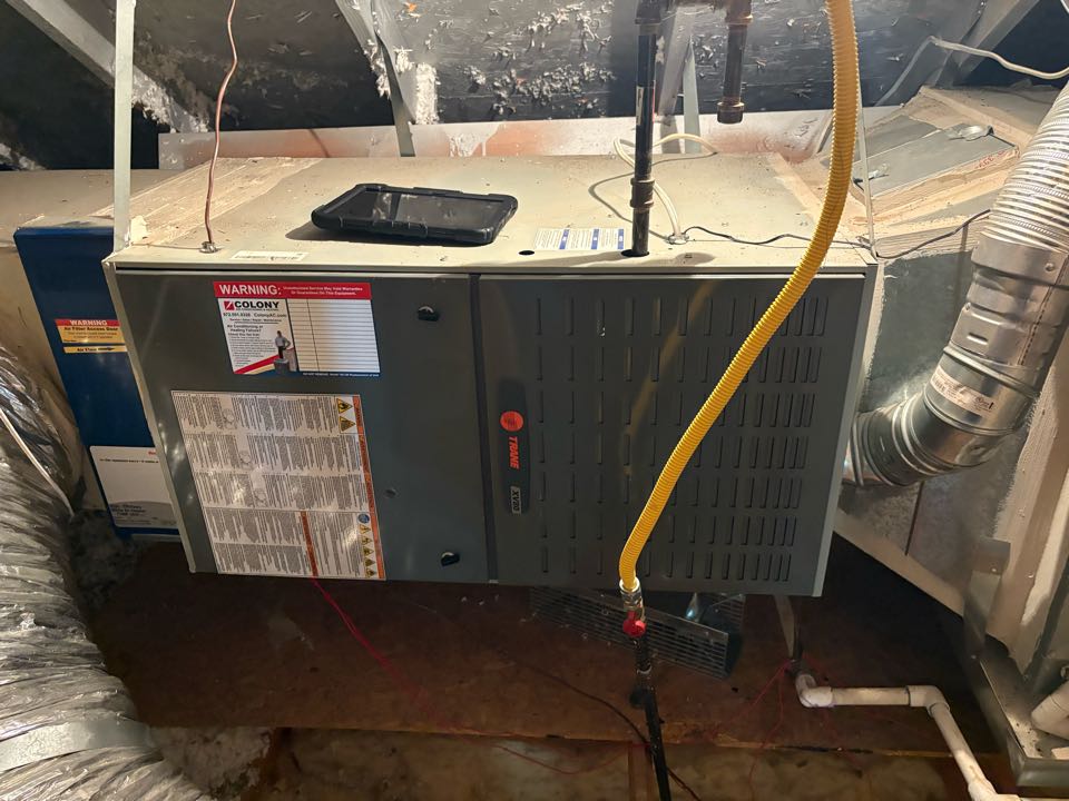 Performed a heating tune up on a carrier, and trane gas furnace in Plano