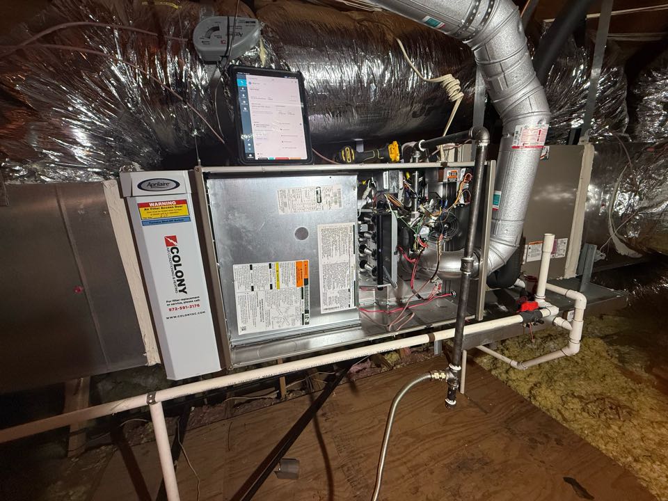 Provided service diagnostic along with warranty repair on a Carrier gas furnace in Plano.