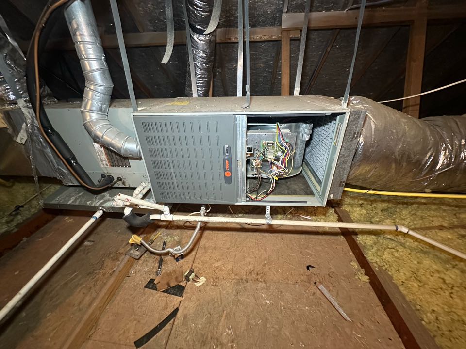 Performed a heating tuneup on two Trane gas furnace 