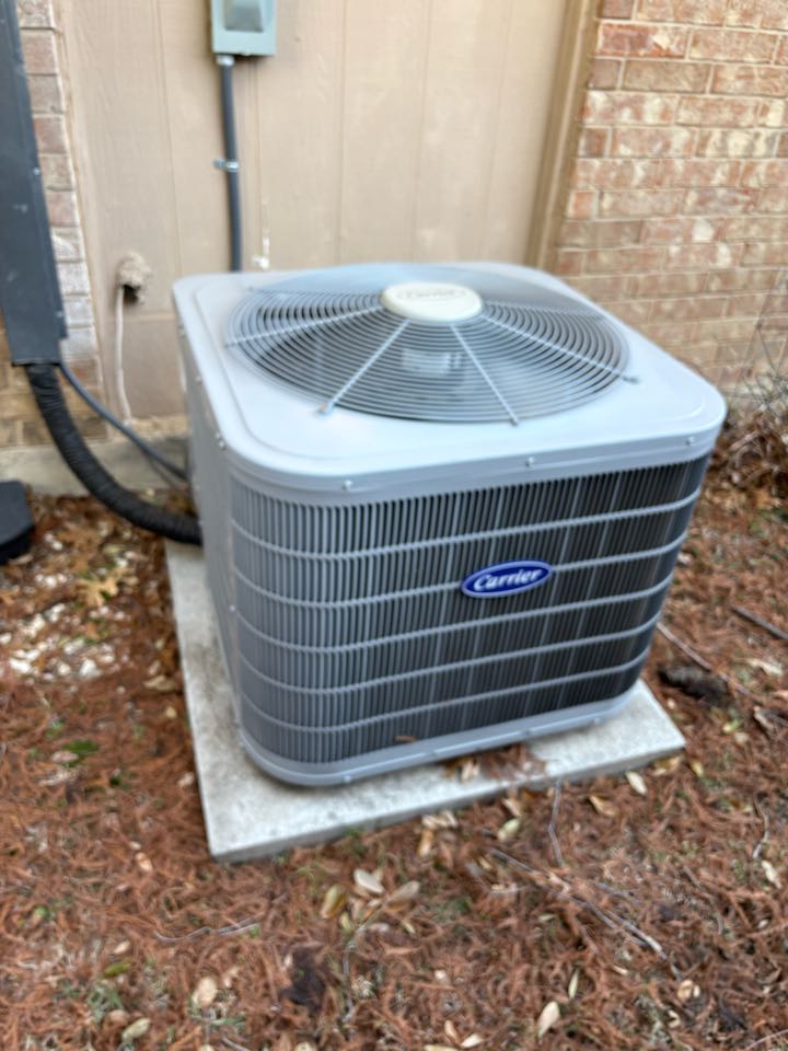 Performed a heating tune up on a carrier heat pump in coppell 