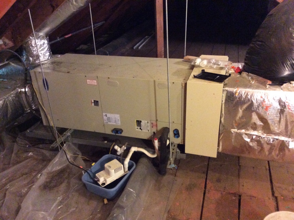 Annual maintenance on a Carrier ac system