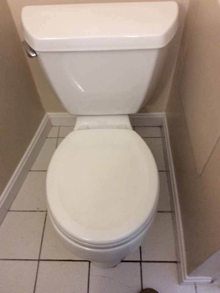 Pulling and resetting a toilet in Arlington 