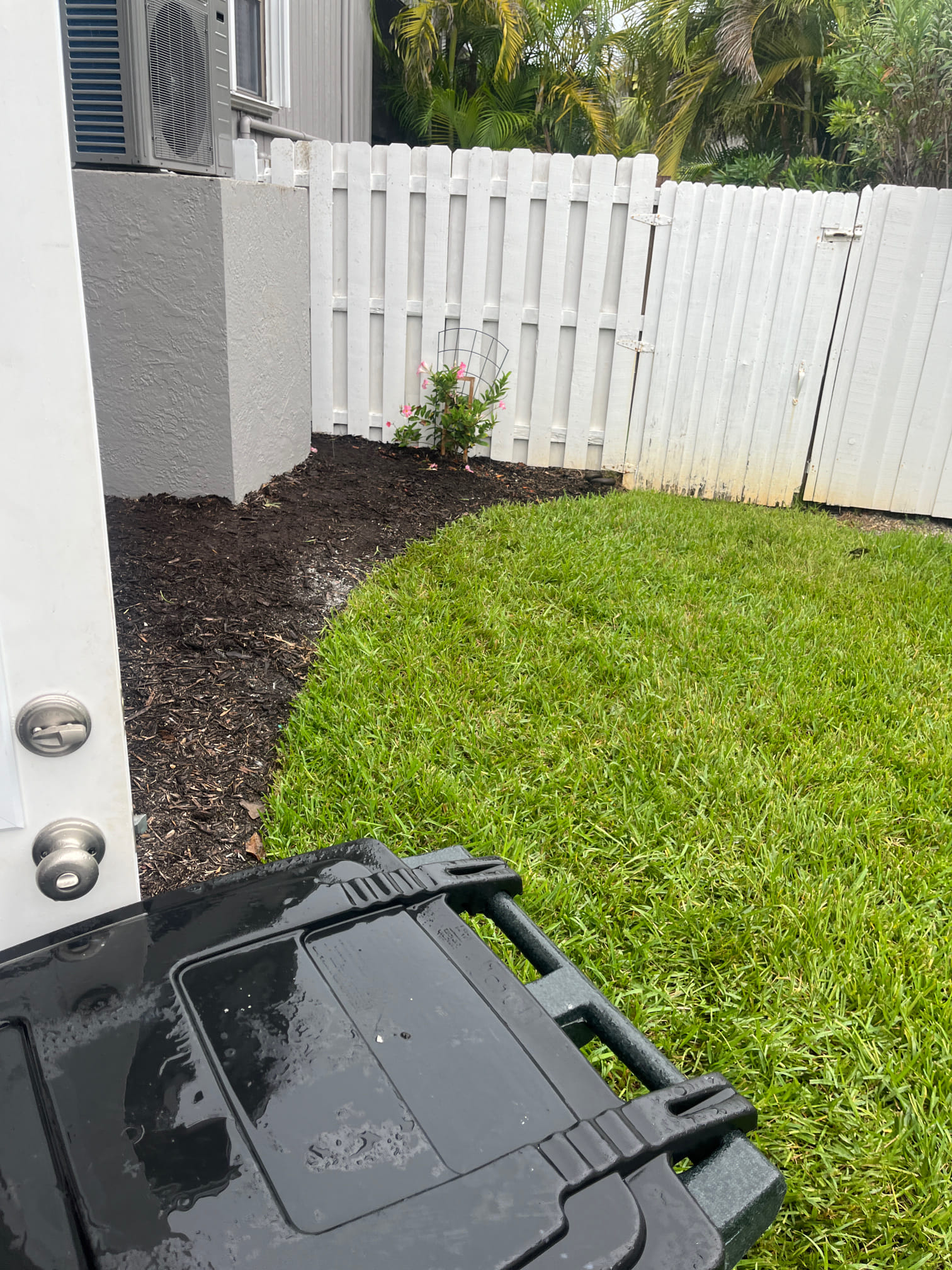 Ruud 19 seer heat pump 24” cabinet
10 year parts warranty
10 year labor warranty
-Reme halo led air cleaner
-Ruud econet
-RGF uv light
-permit
-coated condenser coil in house
-corrosion grenade
-4” filter rack
-surge pro
-all necessary accessories for code. Pan, safeties etc

RD18AY48AJVCA
RH2TY4824STANNJ
