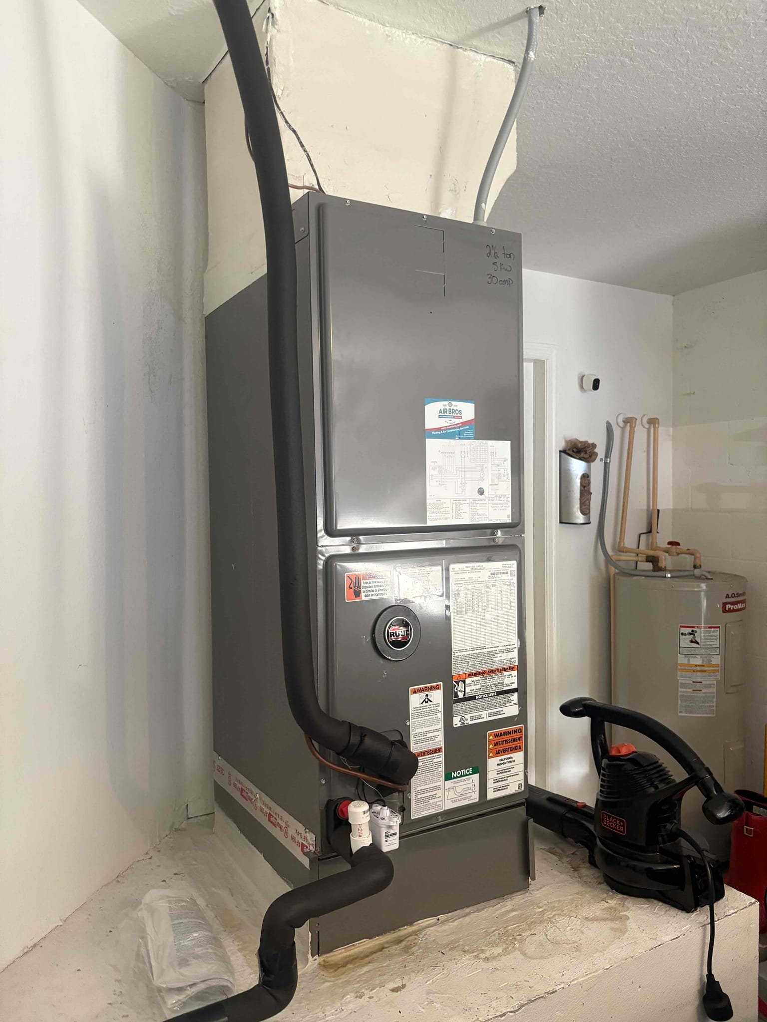 Full system tuneup 
Wiped Down Air Handler 
Checked cap mfd 
Checked contactor 
Inspected wiring 
Compressor amps 
Motor amps 
Cleaned condenser coils 
Cleared drain line and pan 
Checked refrigerant pressures 
Checked blower amps 
Checked filter 
Thermostat operations 
Checked heating and cooling 
Unit is operating at this time 
 Full system tuneup 
Wiped Down Air Handler 
Checked cap mfd 
Checked contactor 
Inspected wiring 
Compressor amps 
Motor amps 
Cleaned condenser coils 
Cleared drain line and pan 
Checked refrigerant pressures 
Checked blower amps 
Checked filter 
Thermostat operations 
Checked heating and cooling 
Unit is operating at this time