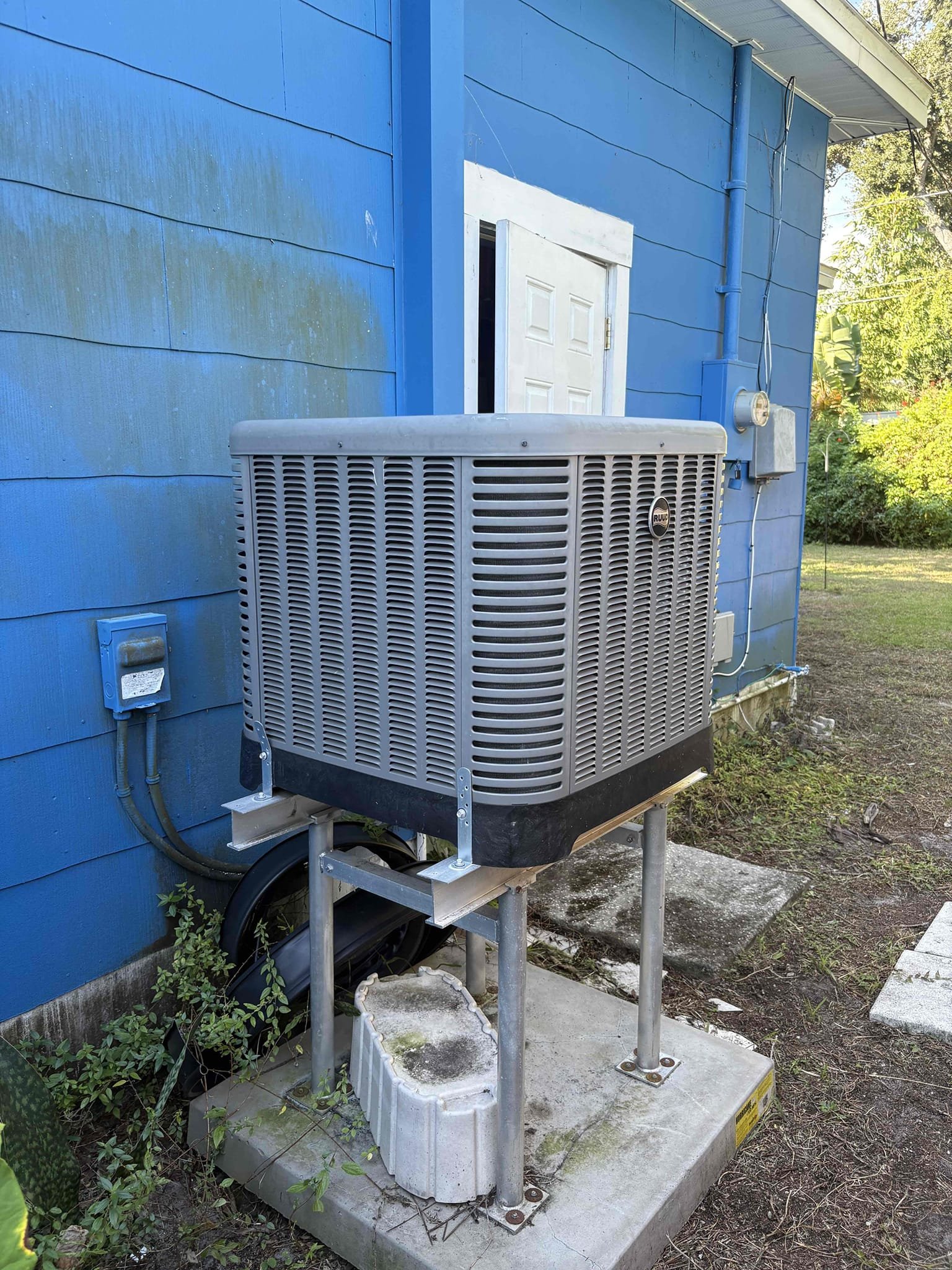 Full system tuneup 

Wiped Down Air Handler 

Checked cap mfd 

Checked contactor 

Inspected wiring 

Compressor amps 

Motor amps 

Cleaned condenser coils 

Cleared drain line and pan (condensate pump)

Checked refrigerant pressures 

Checked blower amps 

Checked filter 

Thermostat operations 

Checked heating and cooling 

Unit is operating at this time 

*Bacterial growth accumulating on blower wheel/assembly. Recommend removing to sanitize and installing Air Purifier to mitigate growth. 