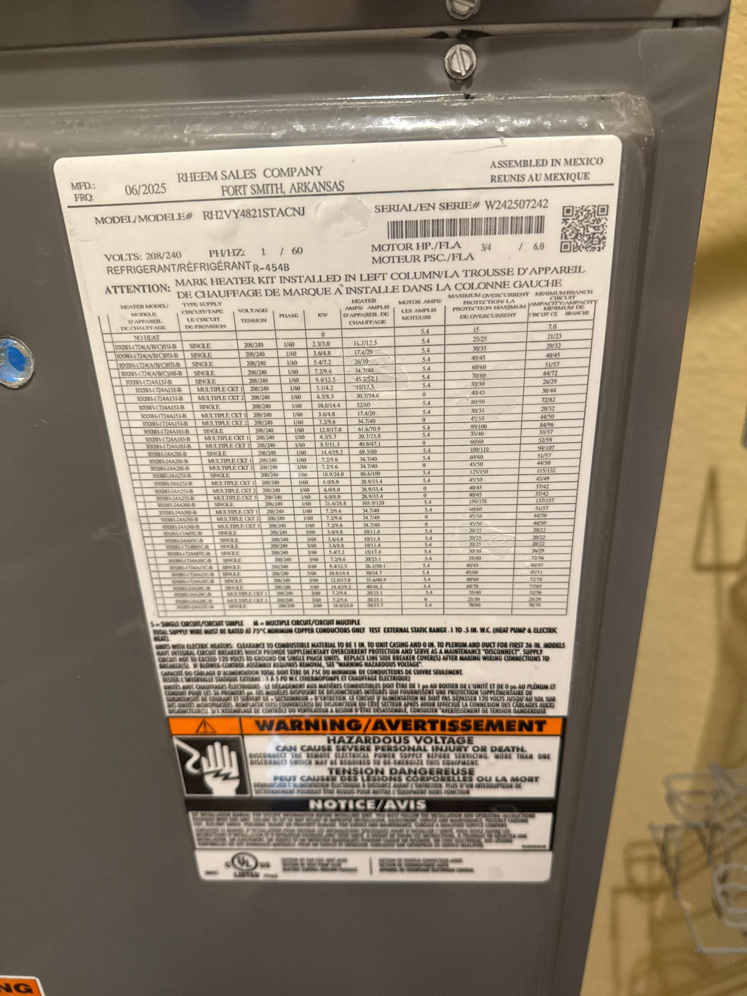 Ruud 18 seer2 heat pump split system with 5kw heater
Full inverter side discharge
Clear drain
Anchor condenser
4” media filter
Insulated stand
Ruud thermostat
Primary float
Uv treatment system
Air purifier
Duct sanitation 
Remove existing equipment 
Connect to existing ducts and electrical 
Seal unit to code
Tax labor and permit included 
10 year parts warranty 
3 year labor warranty 
** unit eligible for $2000.00 tax credit**
Perform air handler and duct sanitation for north unit. Install air purifier
And uv treatment system. 