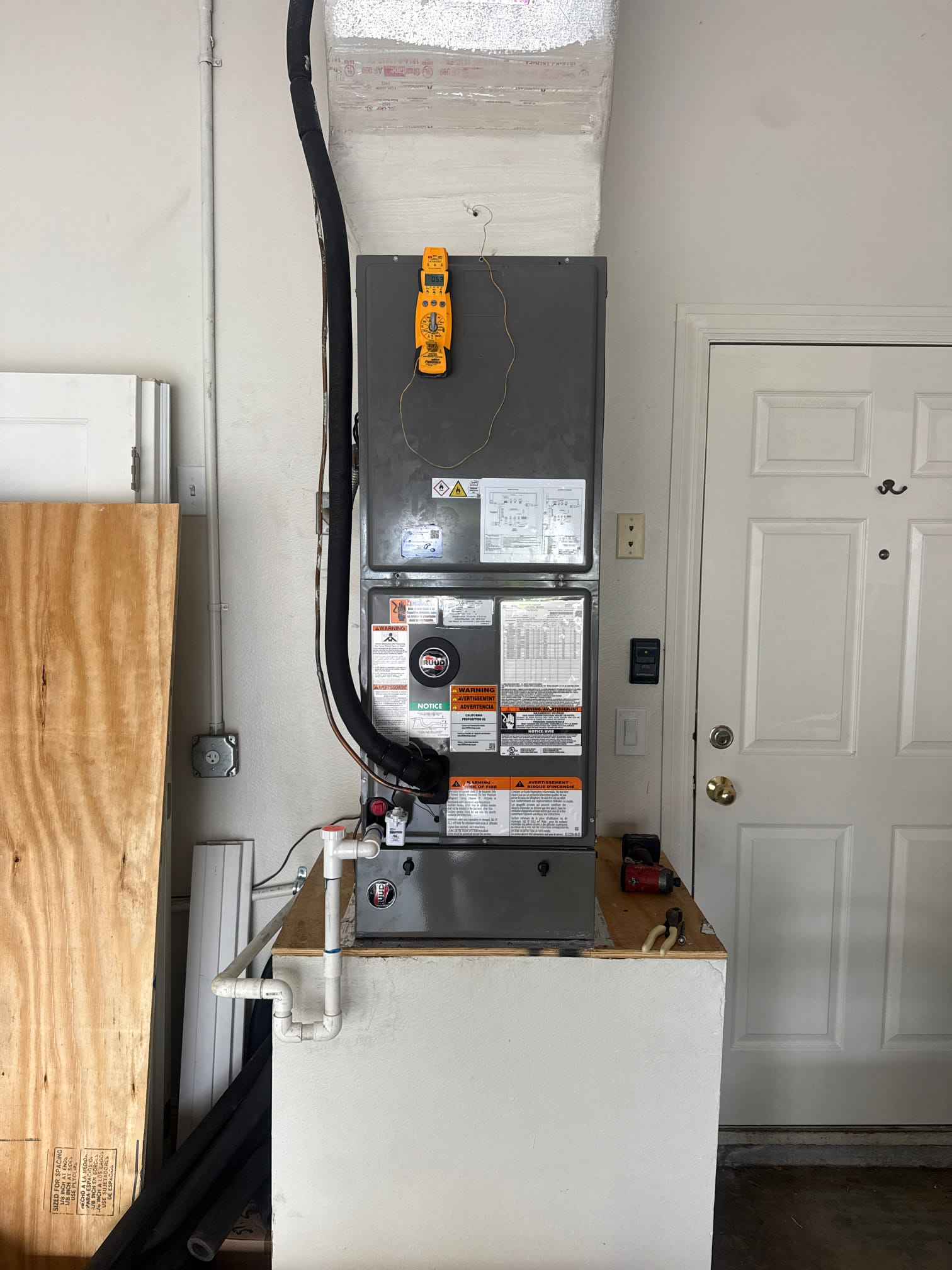 Replacement of both HVAC systems 18 seer inverter systems (21,800$)
**Systems qualify for 2,000$ tax credit**
10 year parts warranty
3 year labor warranty
-Hurricane pads
-Hurricane tiedowns
-Surge protection
-Replace breakers
-UV rated pipe insulation
-Replace electrical whips
-Flush drains
-New decks for air handlers
-New pipe insulation
-Econet wifi stats
-Safeties
-4" filters
-UV light systems
-Locking caps
-Filter drier


Duct replacement upstairs (6,900$)
-Lifetime warranty
-Remove existing duct system
-Remove all boots
-Replace grilles and boots
-Run new supply and return flex
-Seal and straps all ducts to code