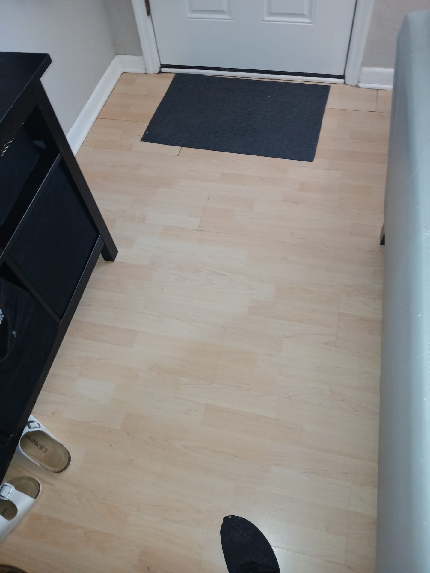 2.5 ton Bosch inverter 18 seer2 heat pump package unit with 5kw heater
Replace partial metal cap on roof to cover rust
Anchor condenser
WiFi thermostat
Genie lift
Extend drain down to grown and strap
Remove existing equipment 
Connect to existing ducts and electrical 
Seal unit and ducts to code
10 year parts warranty 
3 year labor warranty 
Tax labor and permit included 
18 months financing included
Promotional $500.00 discount applied for December only
**Unit eligible for $2000.00 tax credit**
Duct sanitation included
Check price only