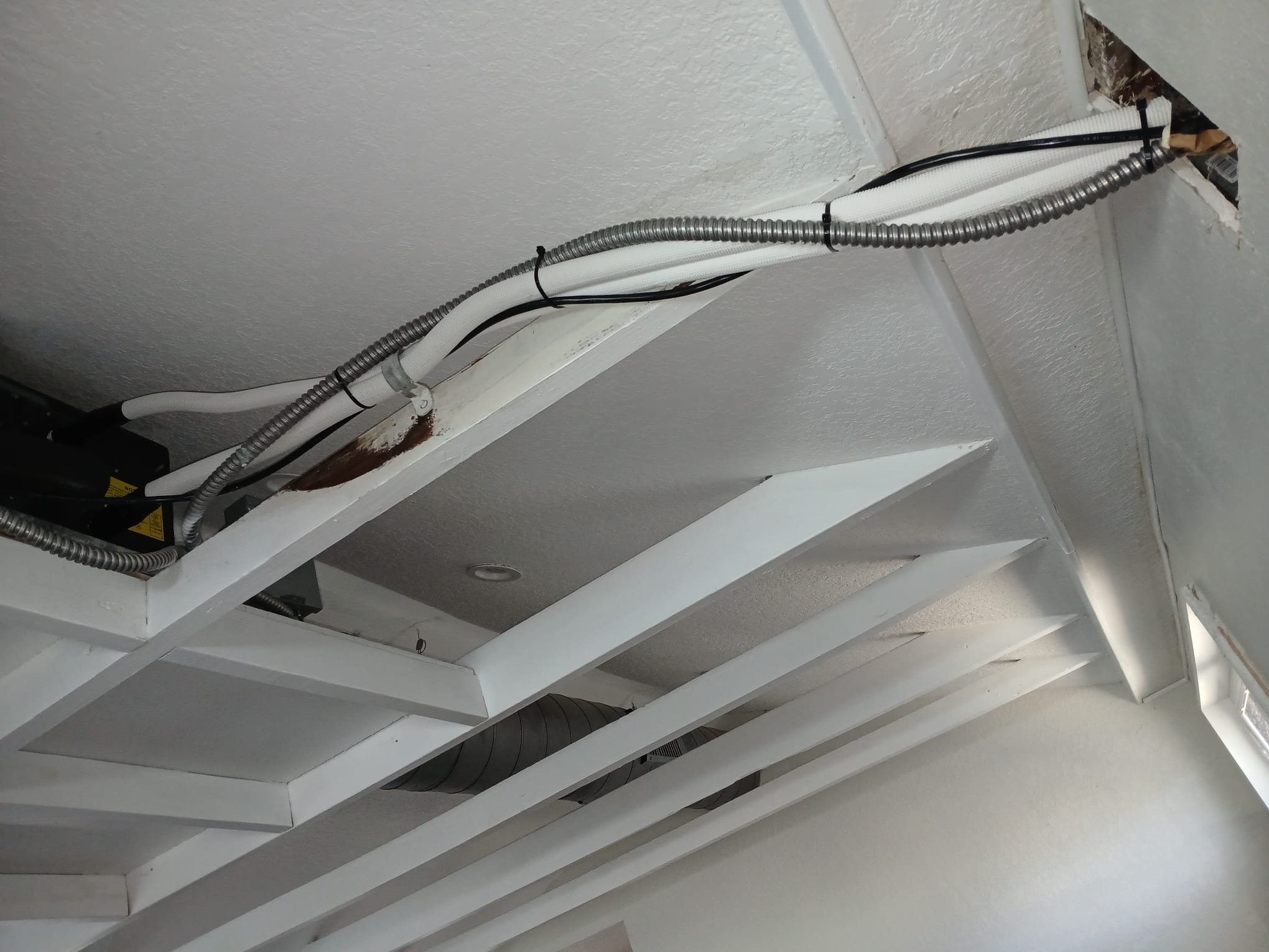 Replaced copper lineset and communication wite.. ran vacuum under 500 microns and charged system with R410A.. system is now running properly