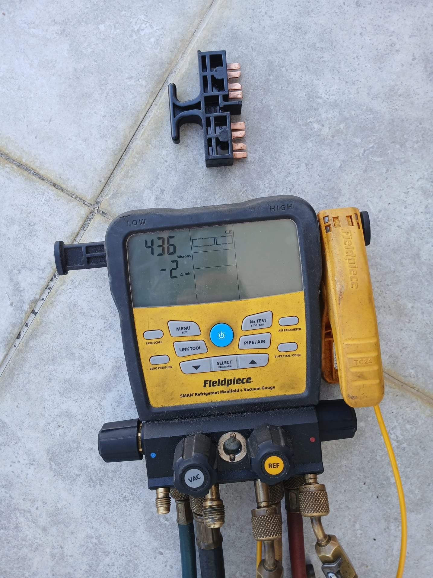 Replace ceiling cassette
Start and test. Unit cooling properly at this time. 